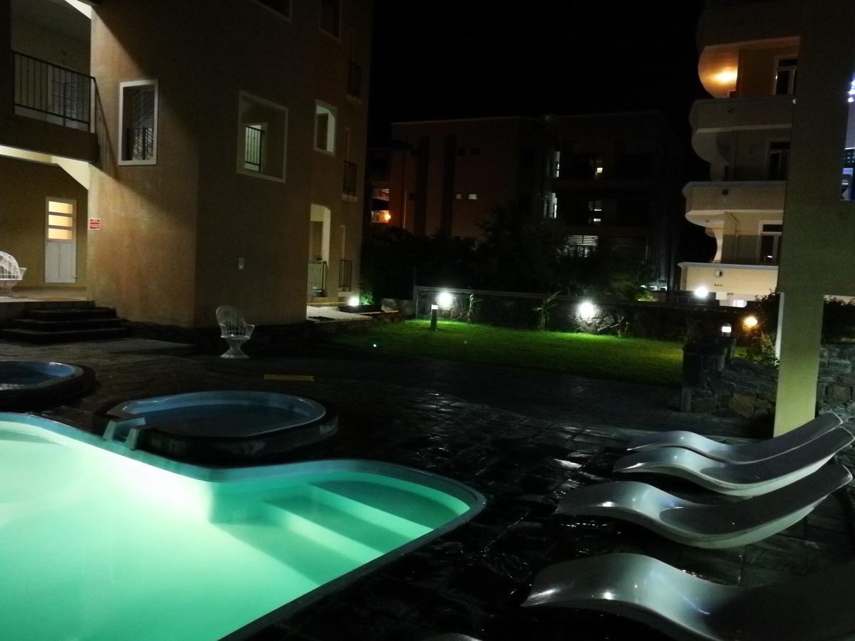 Rayon Vert Bleuphorie Beach Apartment Flic en Flac ภายนอก รูปภาพ